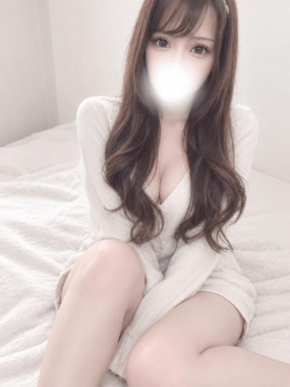 月の真珠-新宿-に在籍する早川せいらの自撮り写真
